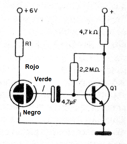 Figura 8 - Uso del micrófono de 3 terminales
Figura 8 - Uso del micrófono de 3 terminales