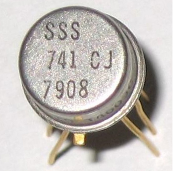 Figura 10 – Amplificador operacional en cubierta TO - 5 antiguo
