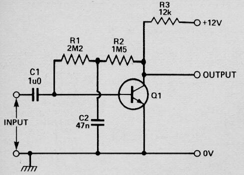 Paso con 1 transistor desacoplado por retroalimentación 
